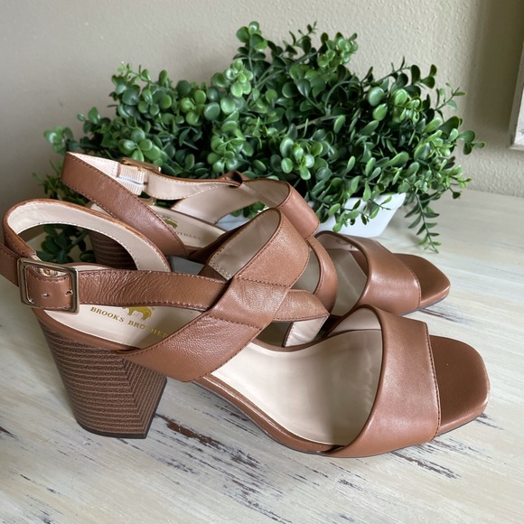 Brooks brothers vegan leather strap heel sandals Sz 81/2 - Picture 1 of 7